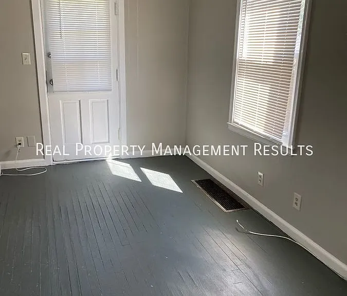 1208 Macarthur Dr — Photo 8