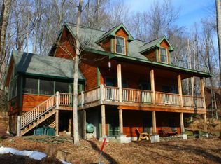 5130 Oak Ln, Canadensis, PA 18325