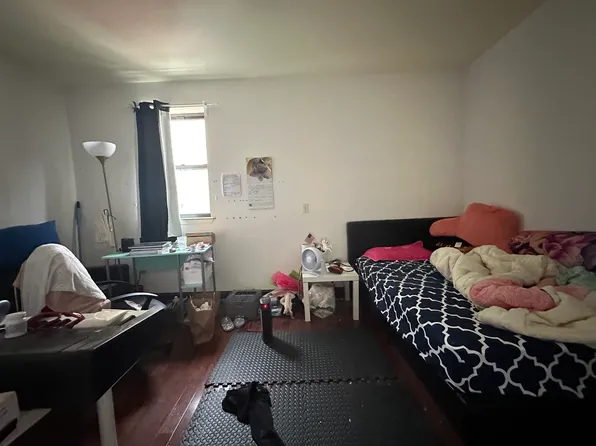 1235 N 15th St APT 3, Philadelphia, PA 19121