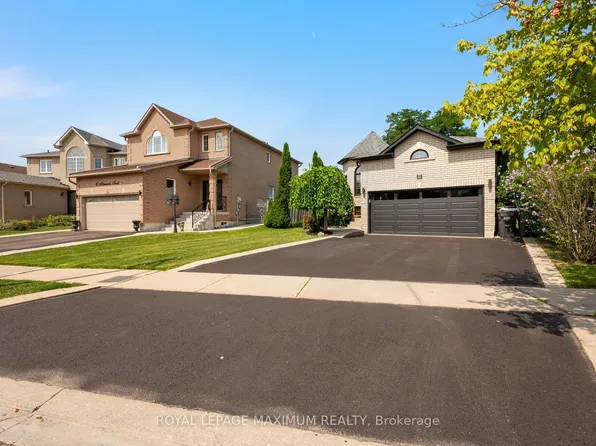 8 Albiwoods Trl, Caledon, ON L7E 2J6