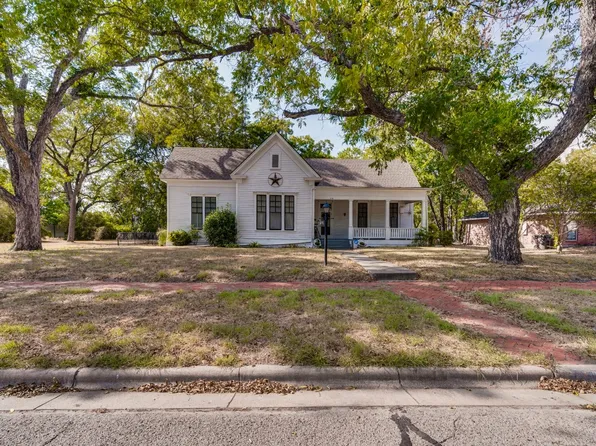 714 W 3rd Ave, Corsicana, TX 75110