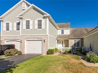 14 Foxe Cmns, Rochester, NY 14624