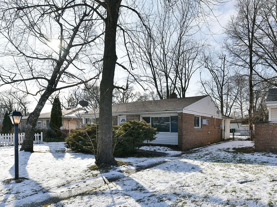 1st image of 17252 Park Ave