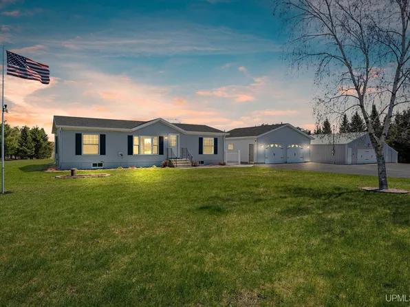 W5889 Number 135 Ln, Wallace, MI 49893