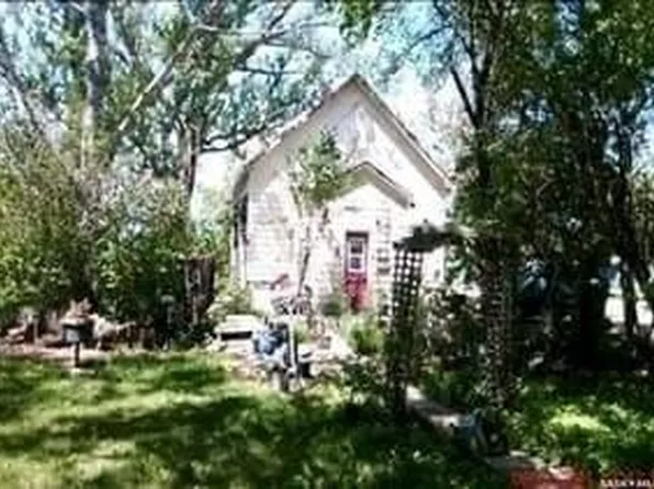830 Main Street, Holdfast, SK S0G 0E3