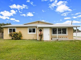 874 Coconut Cir E, Naples, FL 34104