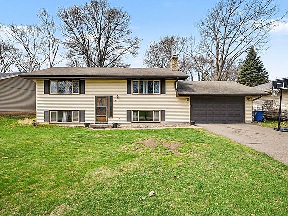4th image of 536 Riviera Dr