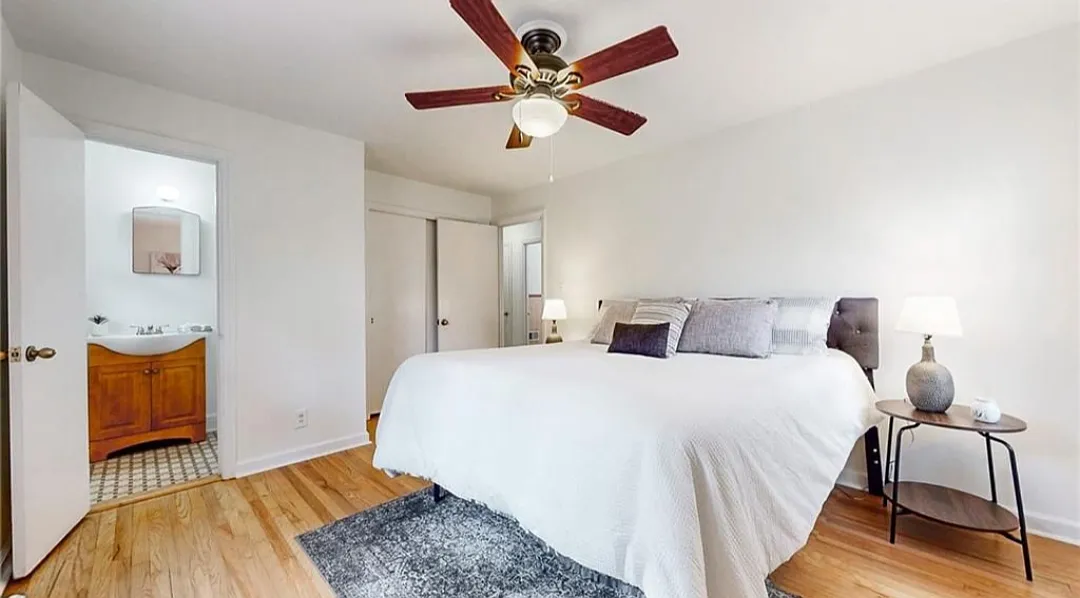3 bed, 1214 sqft, $1,100 — Photo 1