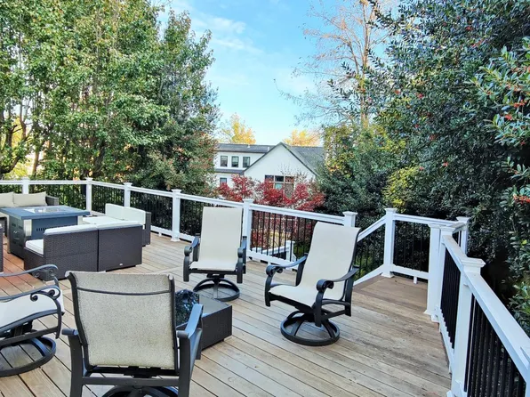 4524 Salem Ln NW #1, Washington, DC 20007