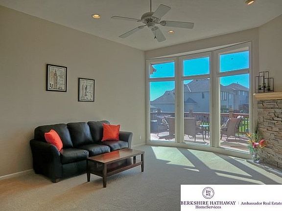 3rd image of 2601 Leigh Ln