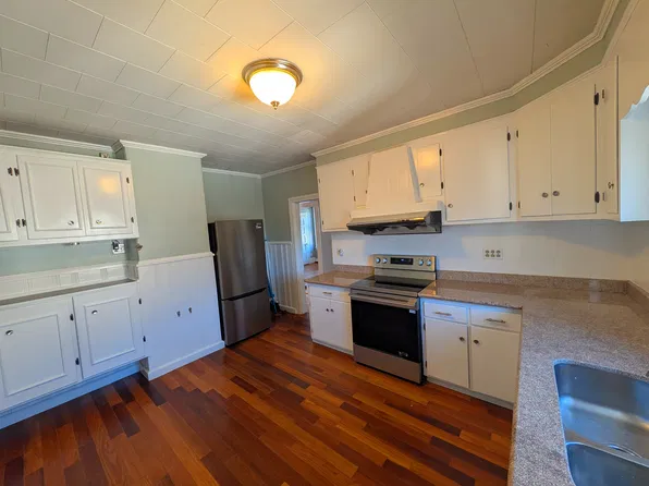 92 Medford St #3, Medford, MA 02155