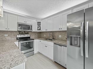 522 5th Ln, Greenacres, FL 33463