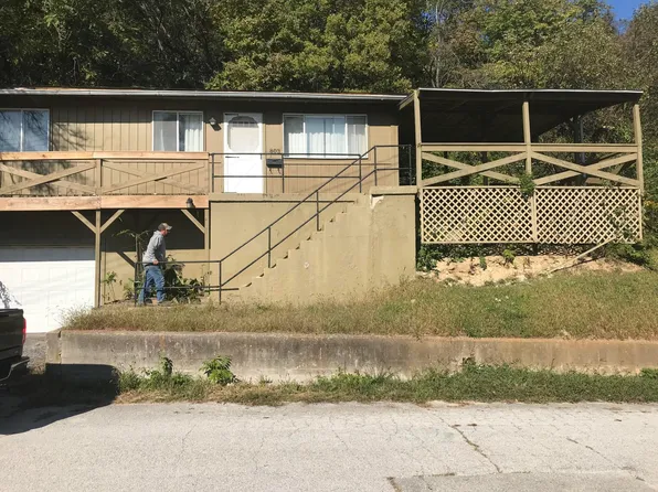803 Nebraska St, Louisiana, MO 63353