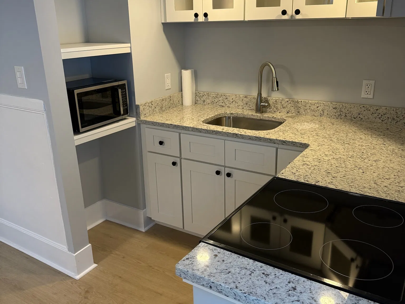 1 bed, 590 sqft, $1,650 — Photo 2