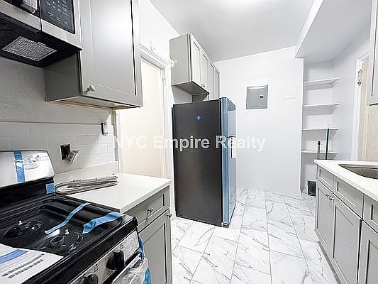 1st image of 330 W 72nd St APT 1C
