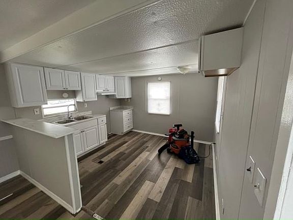 2nd image of 2850 New Tampa Hwy #15