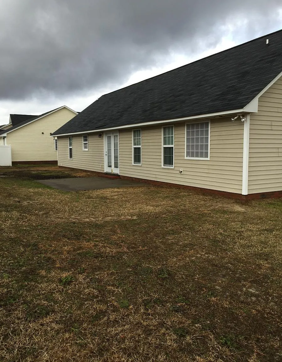 3 bed, 1388 sqft, $1,650 — Photo 3