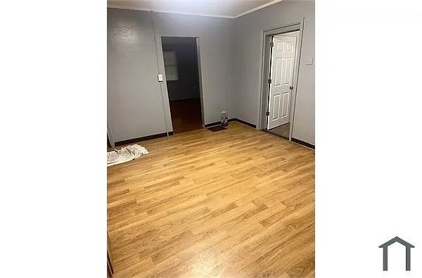 852 Proctor Way photo 1