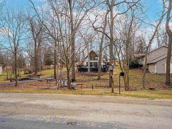 3rd image of 2217 Gainsboro Rd