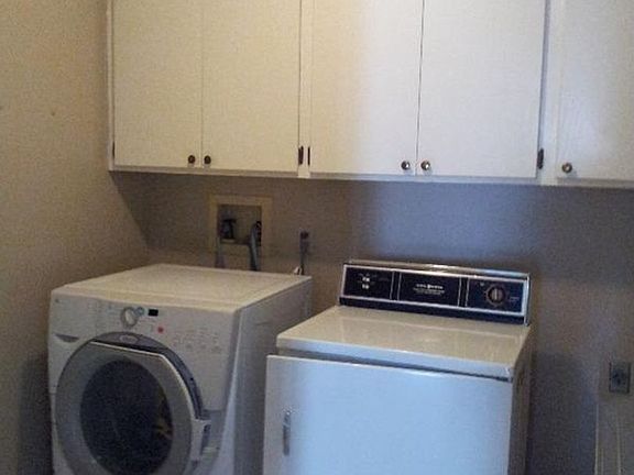 3rd image of 208 Woods Edge Ct #1