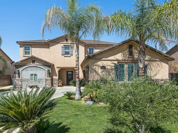 1751 Mitchell St, Selma, CA 93662