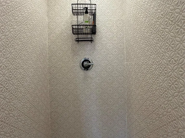 402 Hyde Park Blvd #1 — Photo 26