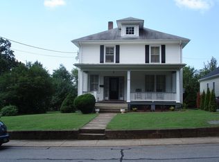 1365 Liggates Rd, Lynchburg, VA 24502