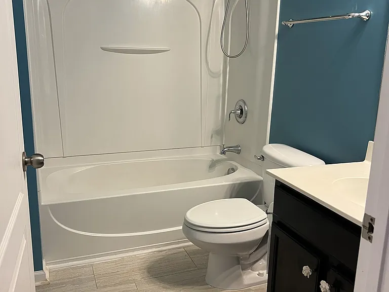 2nd Bathroom