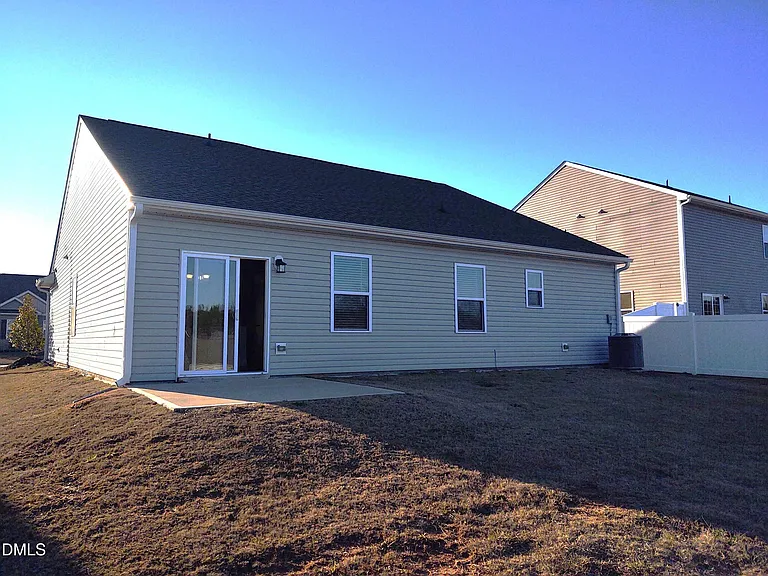 90 Level Dr — Photo 15