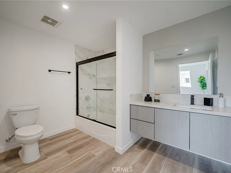 7018 Alabama Ave #203 — Photo 10