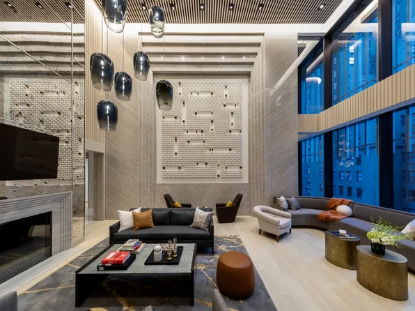 138 East 50th Street 64 image 22 of 23