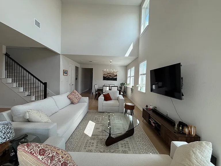 437 Leeward Pass — Photo 6