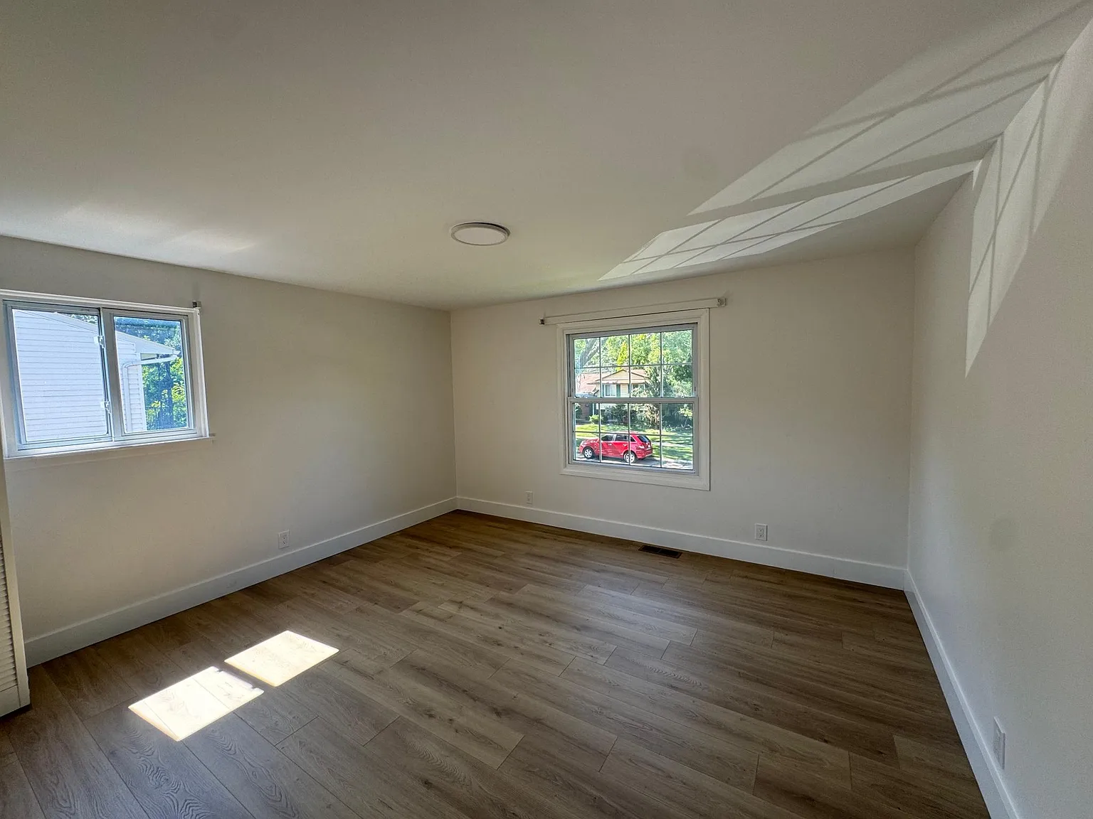 4 bed, 1758 sqft, $2,500 — Photo 4