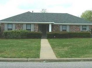 1818 Heartherton Dr, Montgomery, AL 36106