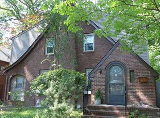 495 Wyndham Rd, Teaneck, NJ 07666