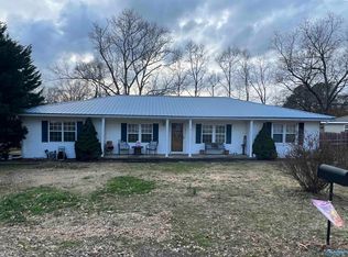 35 3rd St NE, Arab, AL 35016