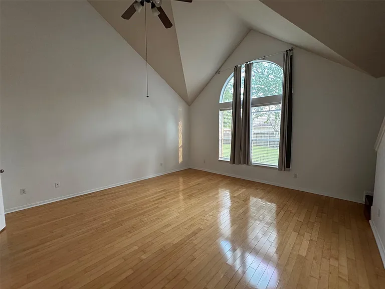 6311 Auburn Terrace Ct — Photo 12