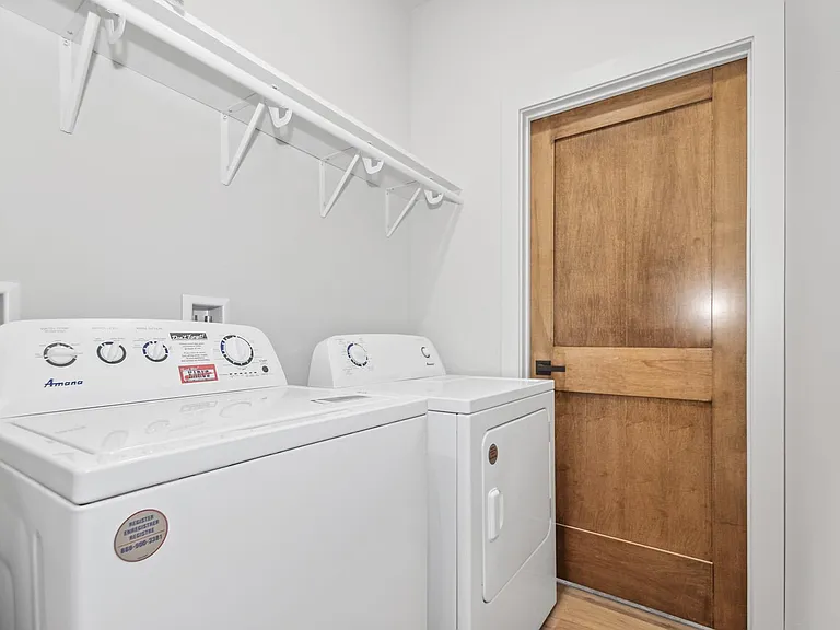 622 W Matthew Trl — Photo 21