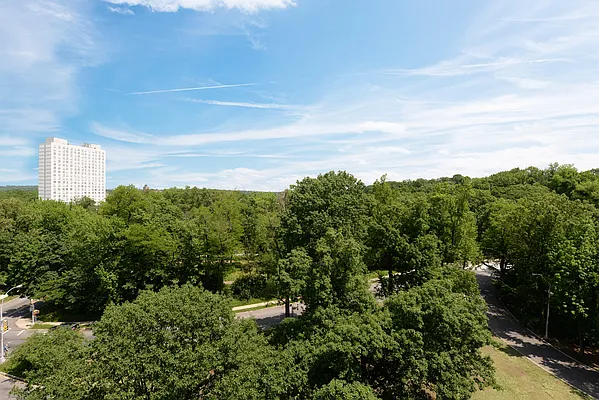 Sold by REMAX Distinguished Homes | media 24