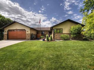 617 Alta Vista Ct, Rapid City, SD 57701