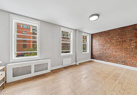 3rd image of 310 W 22nd St APT 3A
