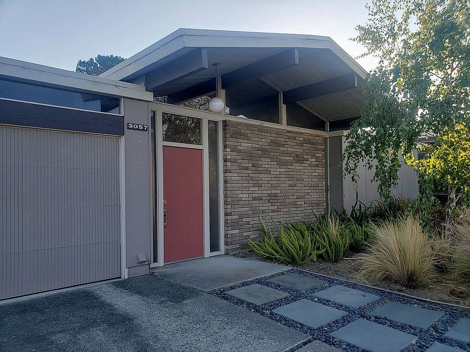 1st image of 3057 Mariposa Dr