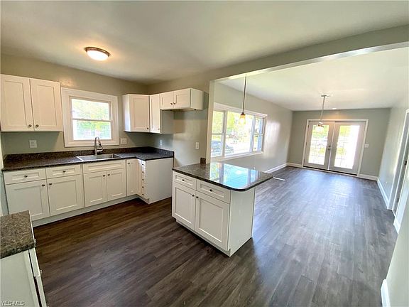 4th image of 4125 W 210th St