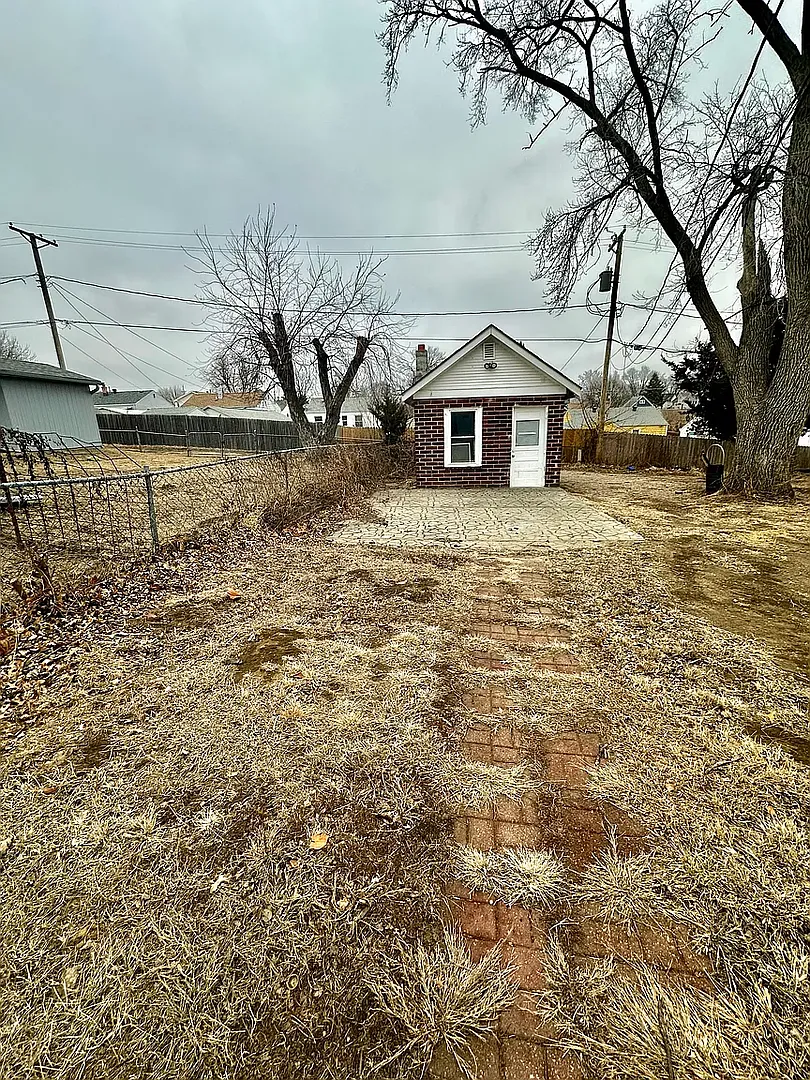 Building Photo - 4120 Orchard Ave