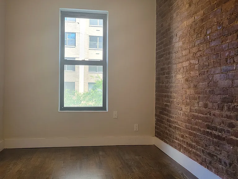 548 E 82nd St #5A — Photo 2