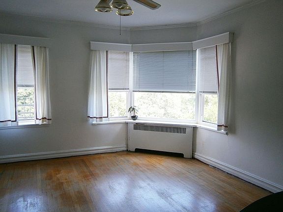 2nd image of 3810 Greystone Ave APT 607