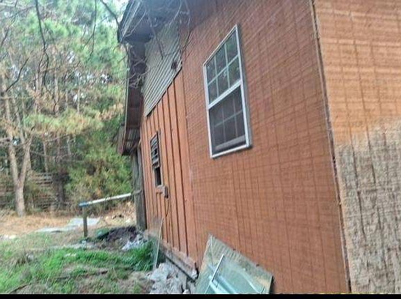 5th image of 262 Garrett Rd