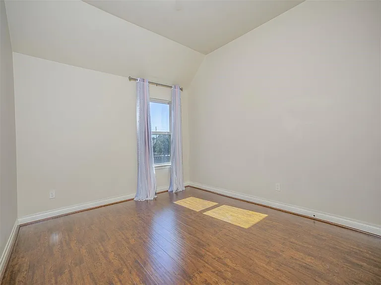 10007 Eldarica Way — Photo 23