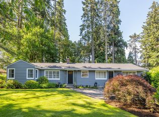 8690 SW White Pine Ln, Portland, OR 97225