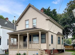 19 Congdon Ave, Newport, RI 02840